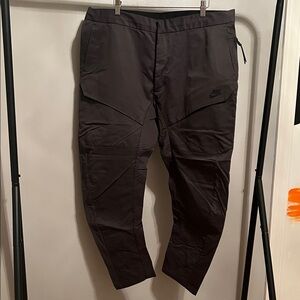 Nike Men's Dark Gray Cargo Pants
